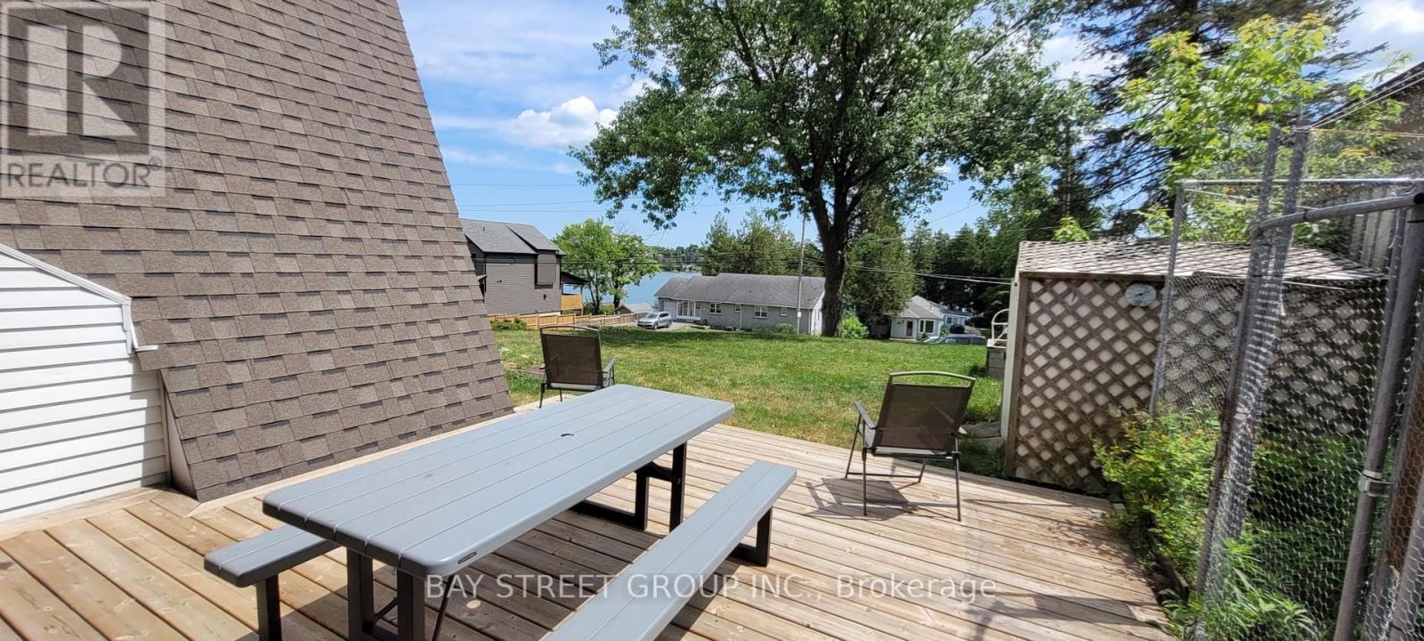 Photo 16 of 7 Maple Crescent, Whitchurchstouffville ON