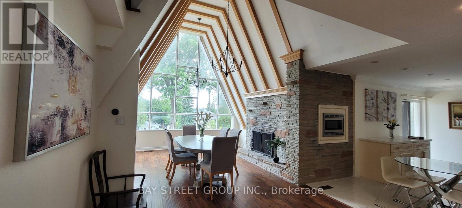 Photo 20 of 7 Maple Crescent, Whitchurchstouffville ON