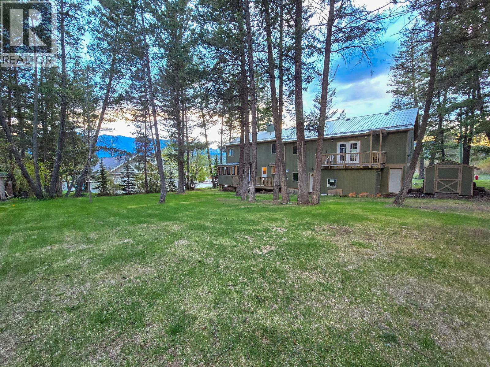 5162 COLUMBIA RIVER Road, Fairmont Hot Springs