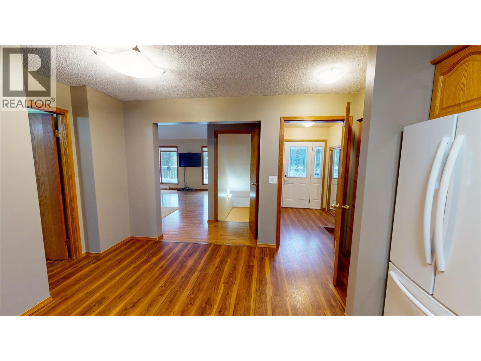 5162 COLUMBIA RIVER Road, Fairmont Hot Springs