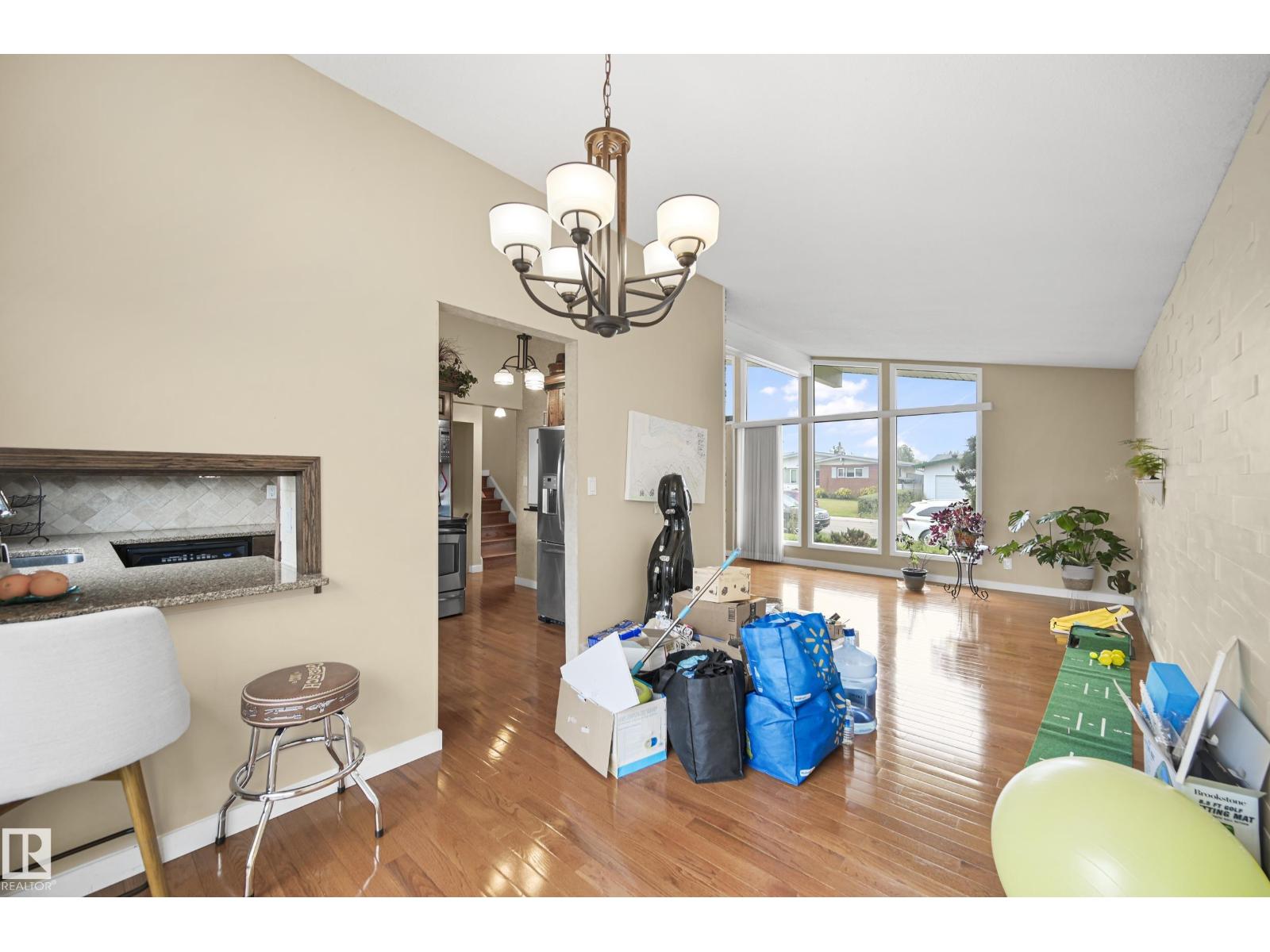 Photo 4 of 7208 139 Av Nw, Edmonton AB