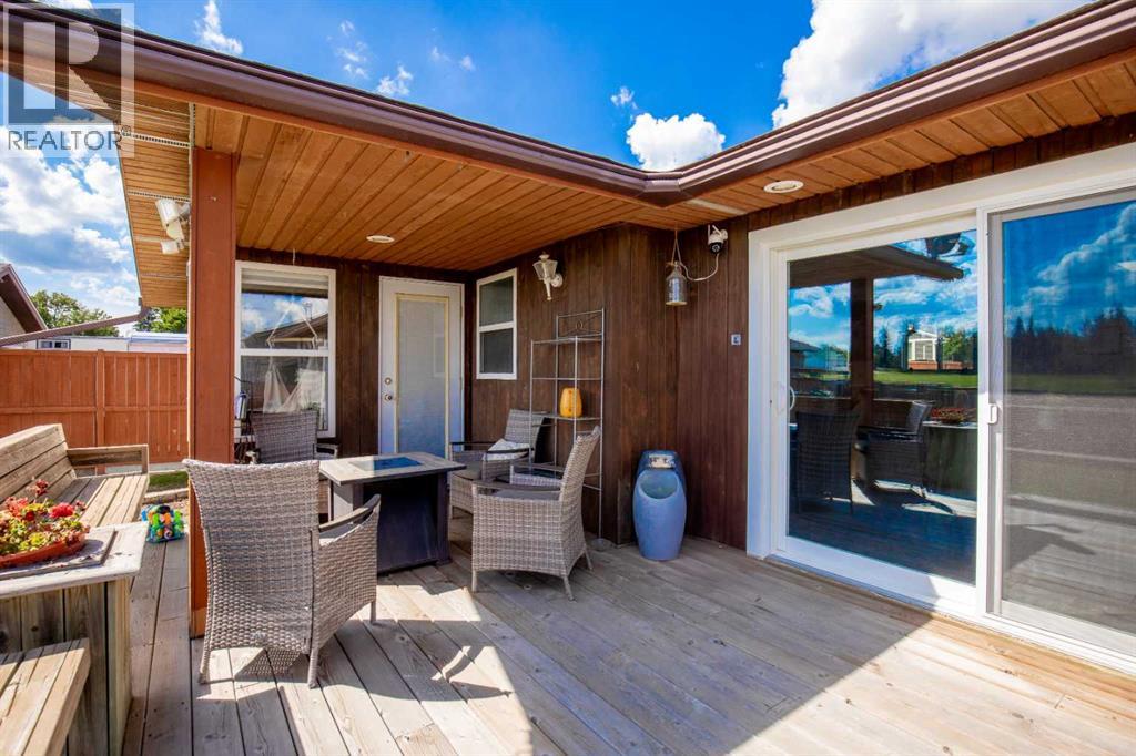 Photo 40 of 5821 45 Avenue, Lacombe AB