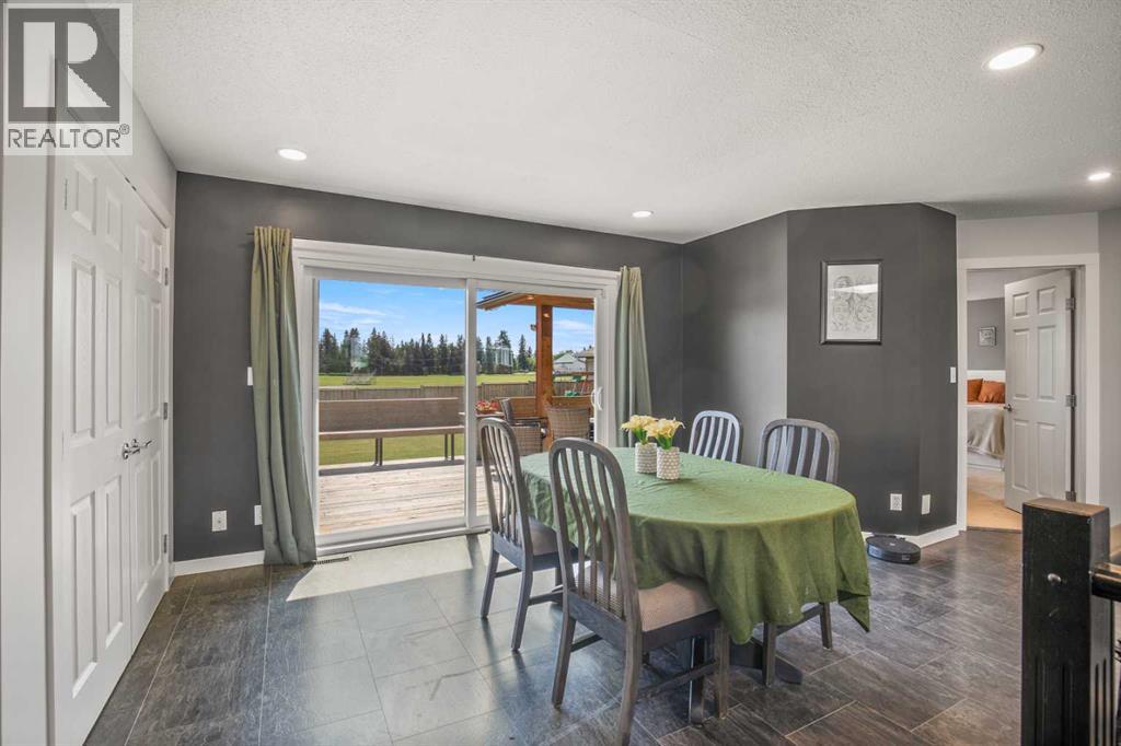 Photo 8 of 5821 45 Avenue, Lacombe AB