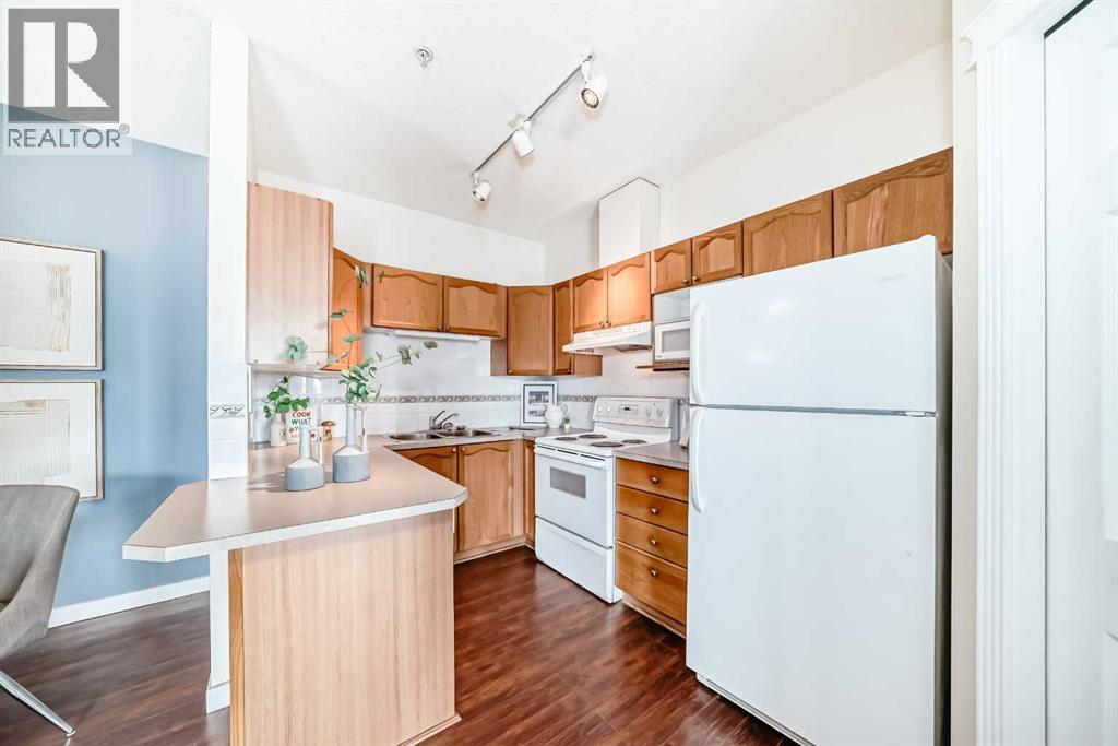 Single Family House for Sale in   Country Village Bay NE Country Hills Village Calgary 
