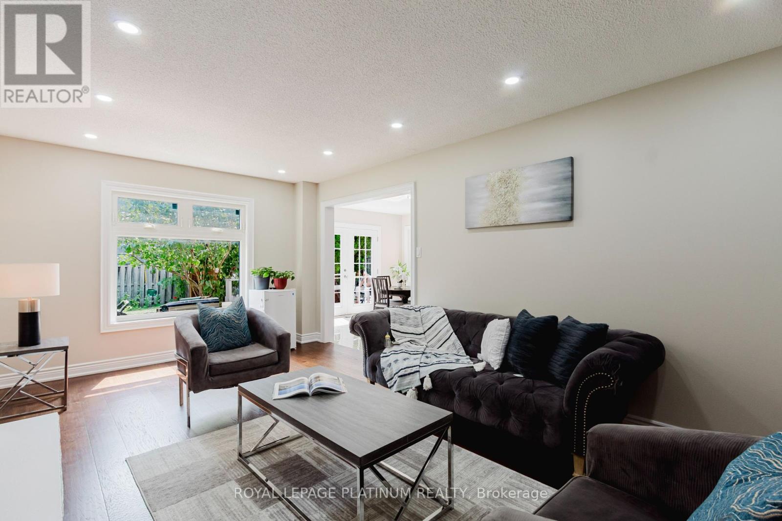 Photo 32 of 4 Burwash Court, Brampton ON
