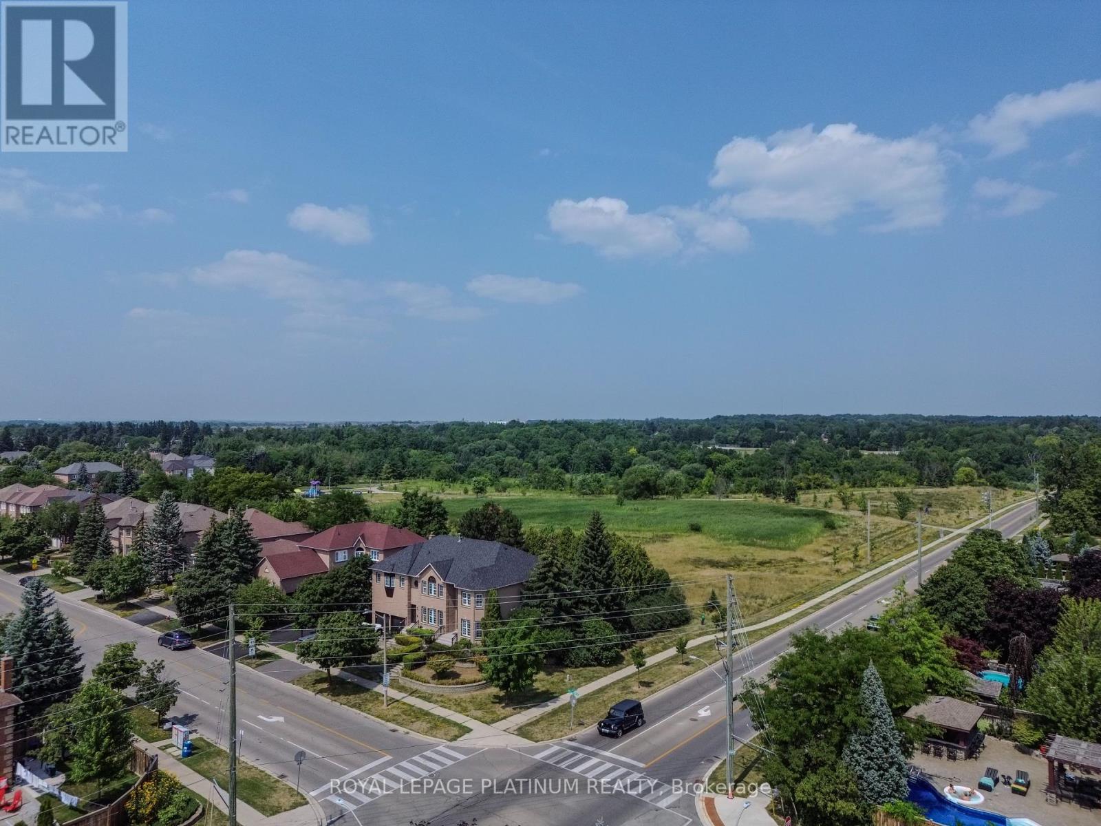 Photo 41 of 4 Burwash Court, Brampton ON