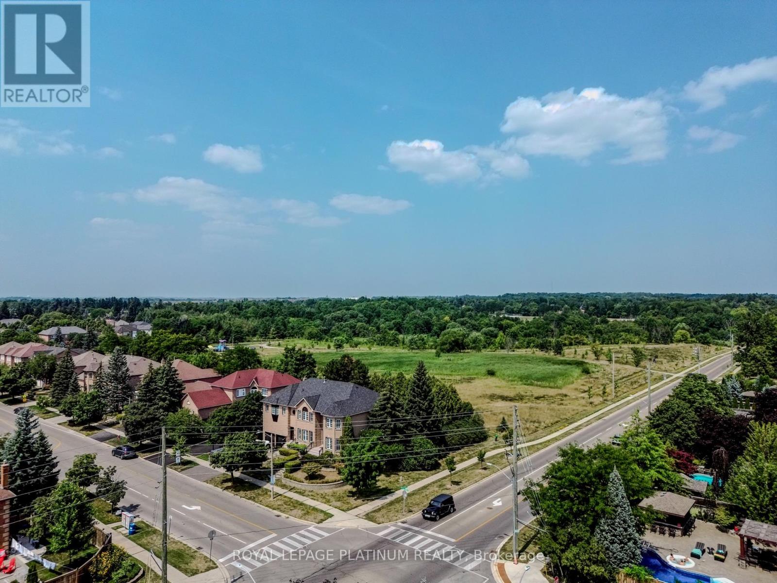 Photo 42 of 4 Burwash Court, Brampton ON
