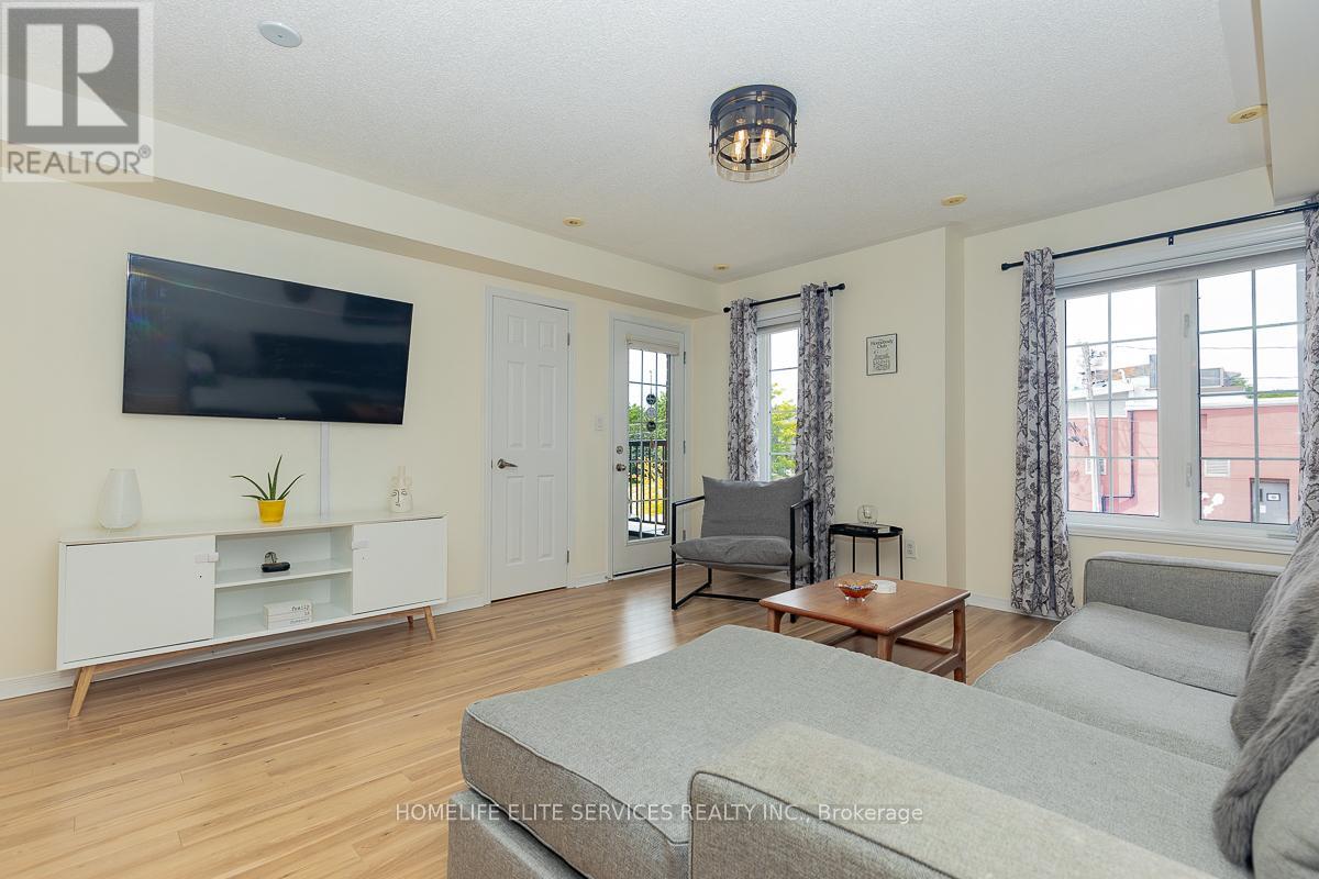 Photo 16 of 26 5 Armstrong Street, Orangeville ON