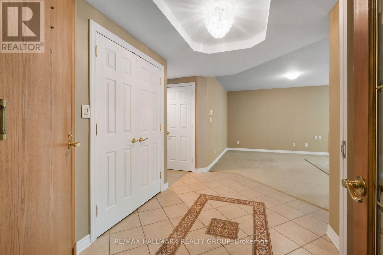 Photo 14 of 1 A 131 Robson Court, Ottawa ON