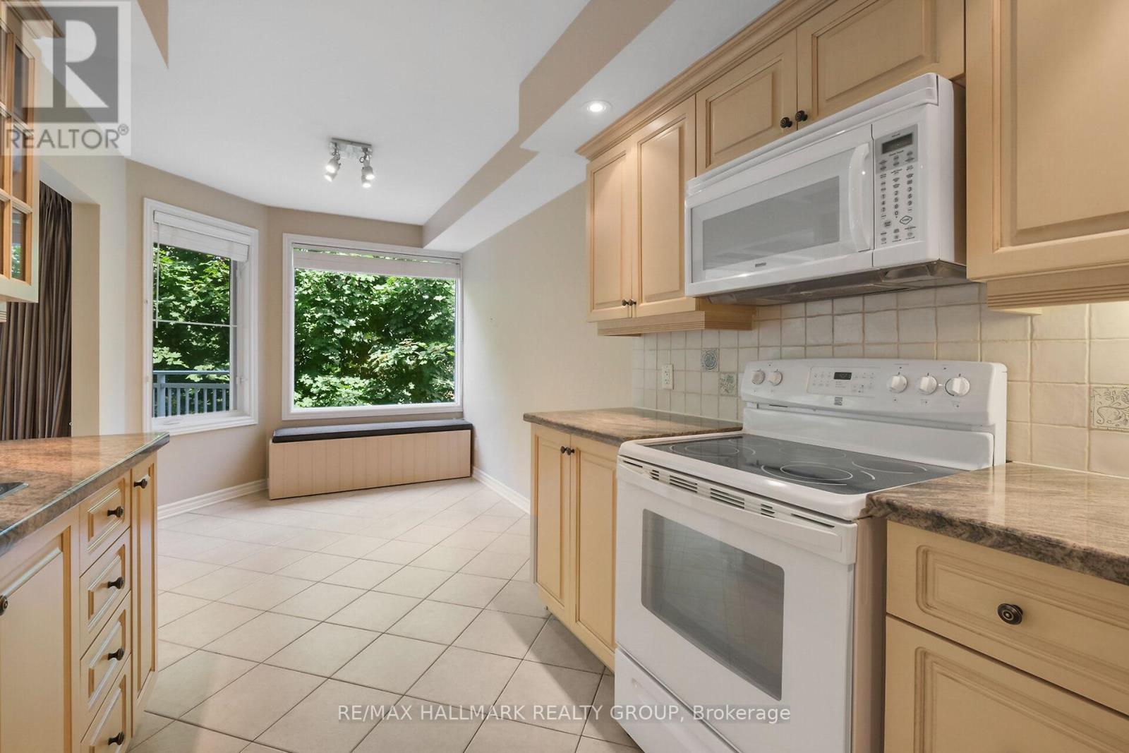 Photo 26 of 1 A 131 Robson Court, Ottawa ON