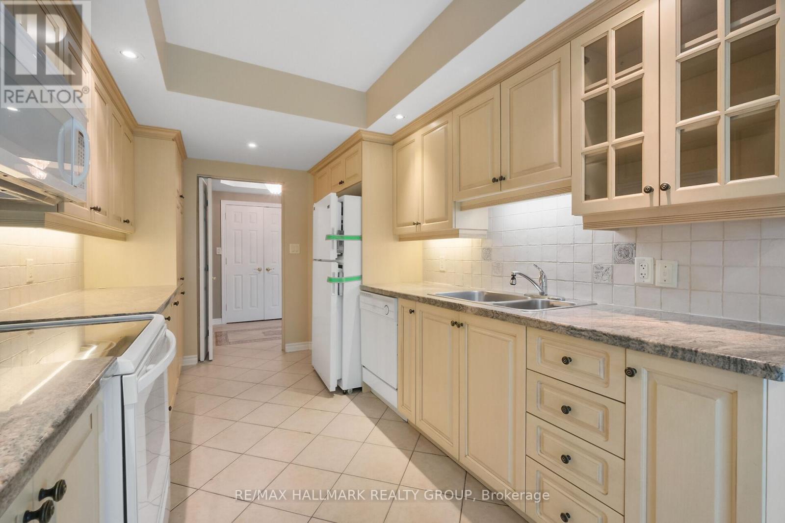 Photo 27 of 1 A 131 Robson Court, Ottawa ON