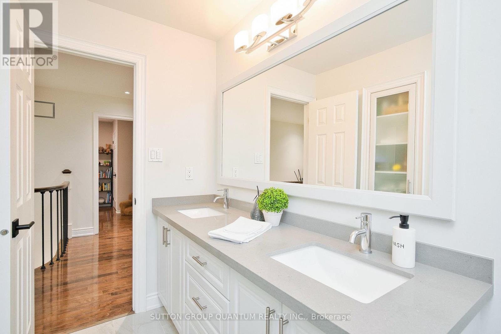 Photo 32 of 6600 Lisgar Drive, Mississauga ON