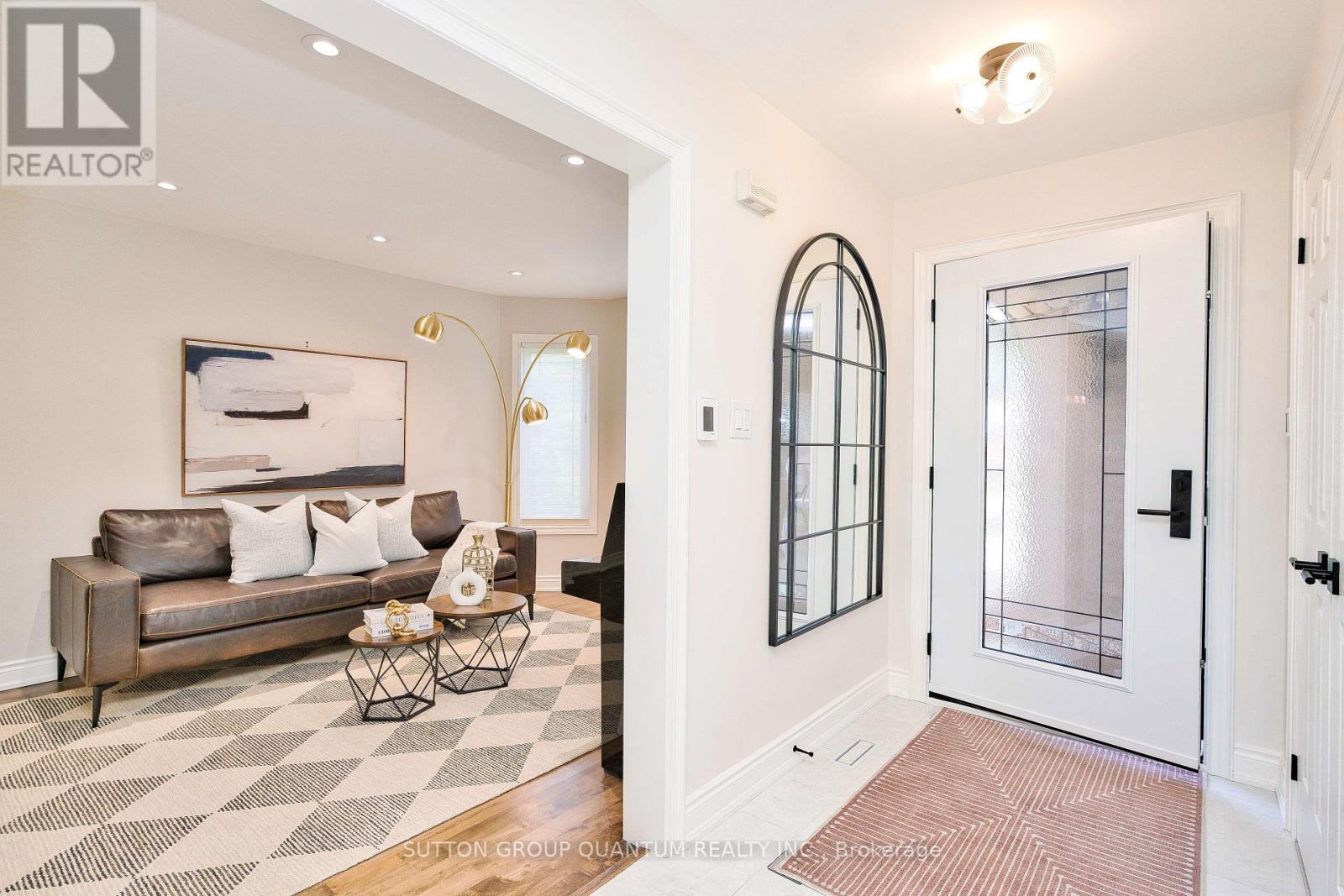 Photo 4 of 6600 Lisgar Drive, Mississauga ON