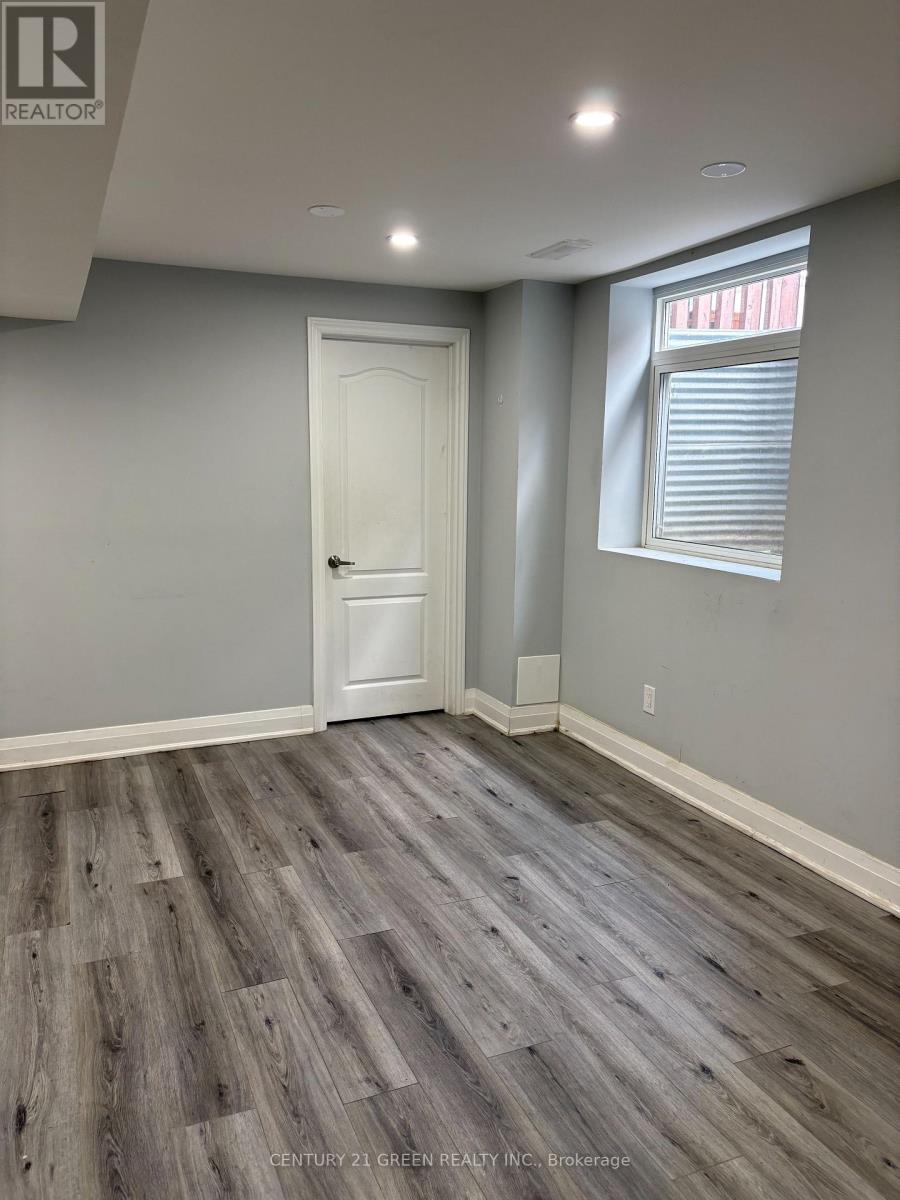 Photo 6 of Basement 52 Moffatt Avenue, Brampton ON
