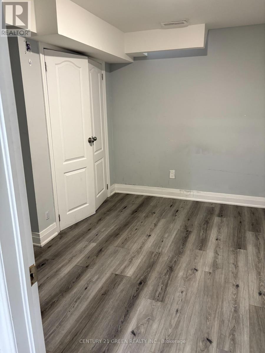 Photo 7 of Basement 52 Moffatt Avenue, Brampton ON