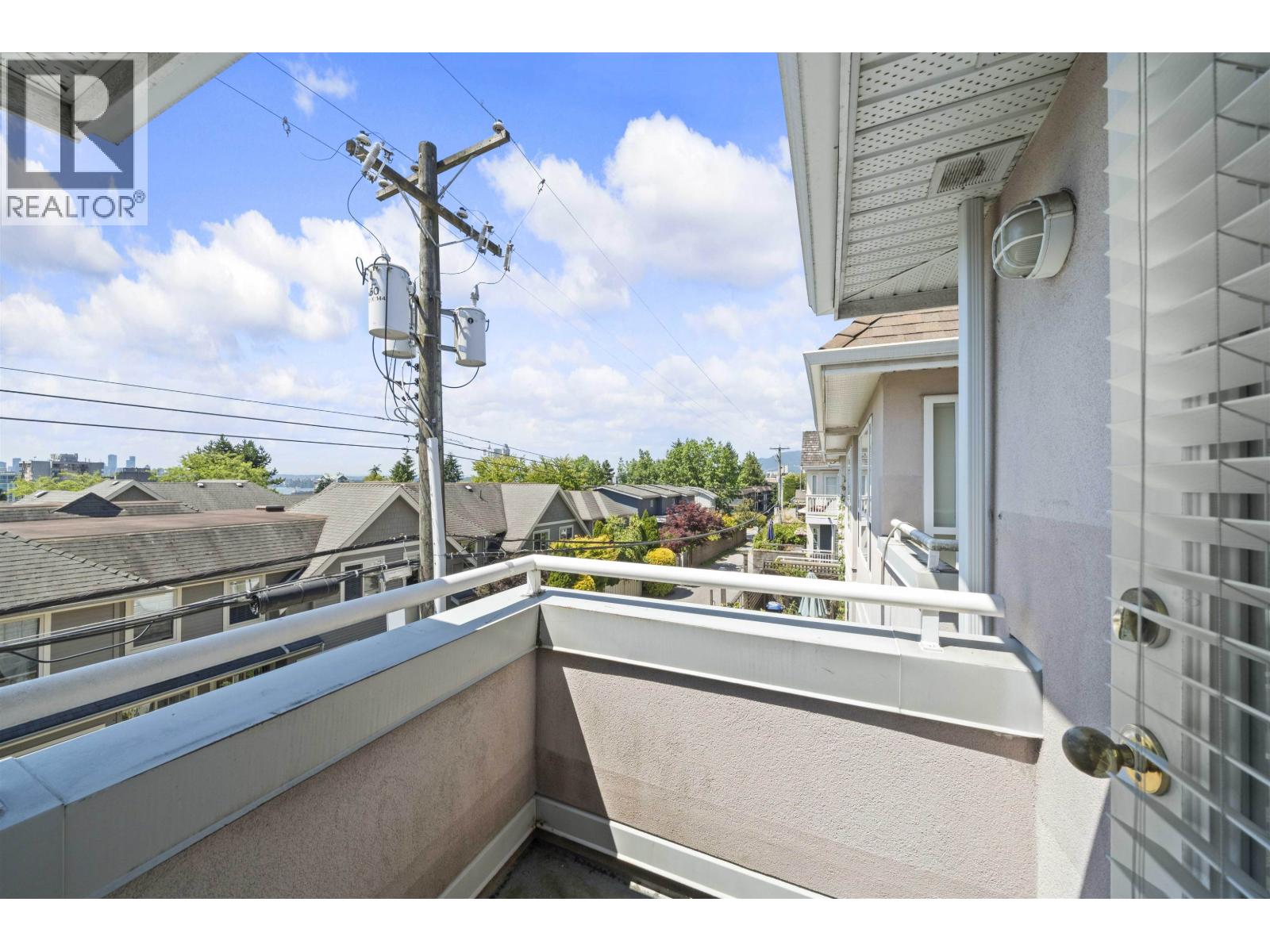 Photo 31 of 111 225 E 6th Street, North Vancouver BC