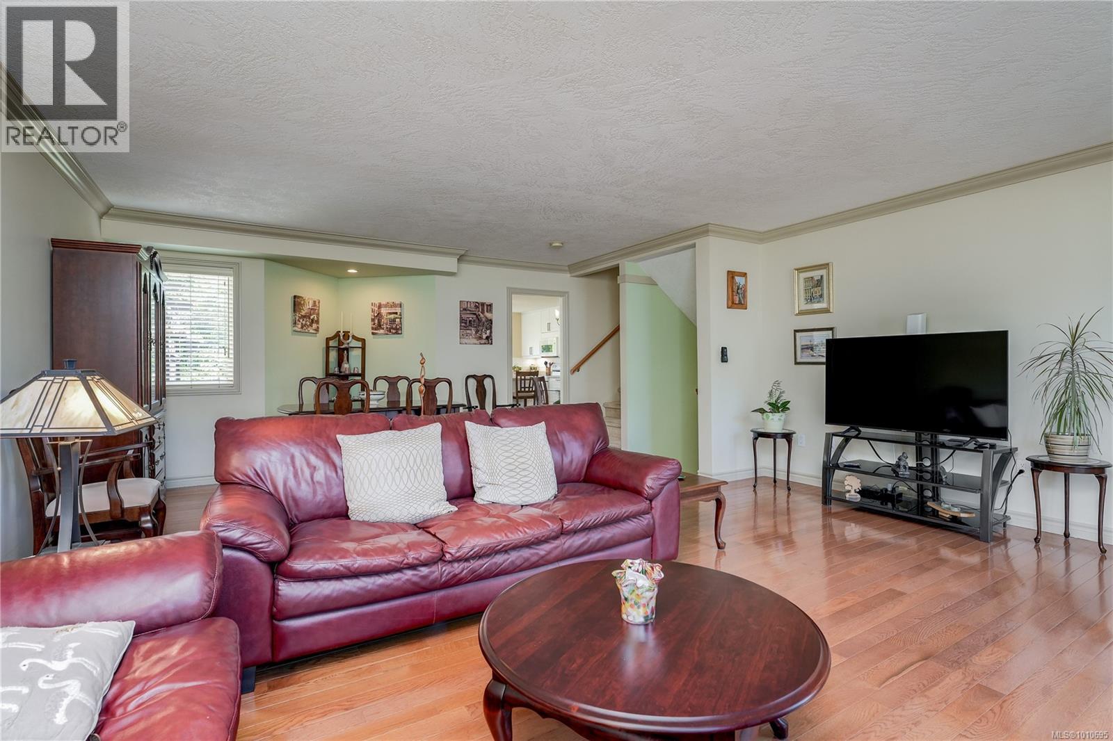Photo 6 of 26 108 Aldersmith Pl, View Royal BC