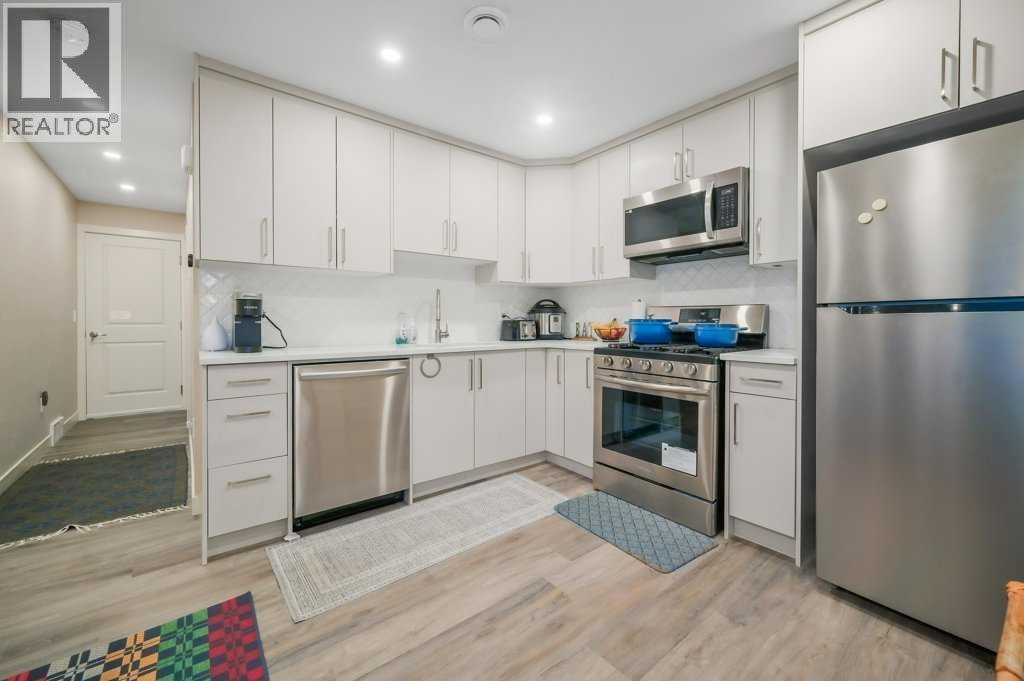 Photo 33 of 401 Mahogany Court Se, Calgary AB