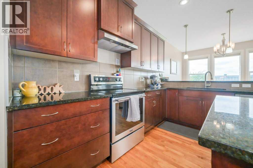 Photo 9 of 401 Mahogany Court Se, Calgary AB