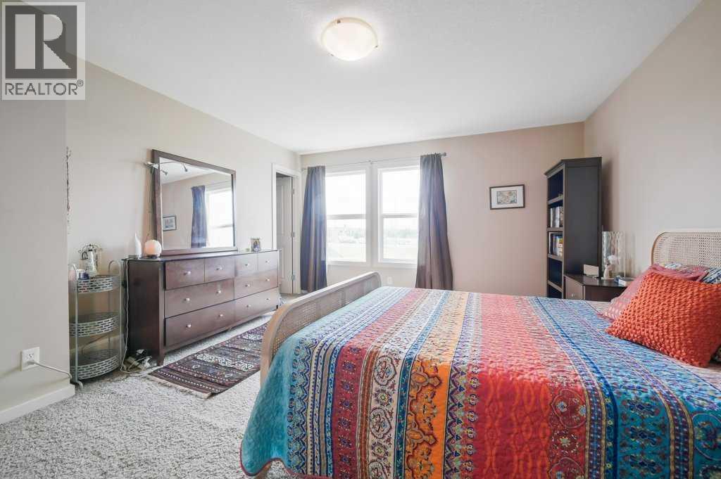Photo 25 of 401 Mahogany Court Se, Calgary AB