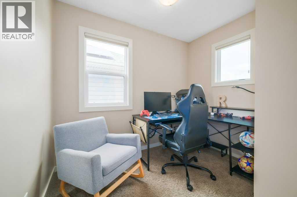 Photo 20 of 401 Mahogany Court Se, Calgary AB