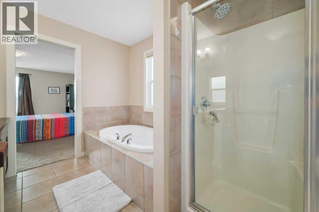 Photo 26 of 401 Mahogany Court Se, Calgary AB