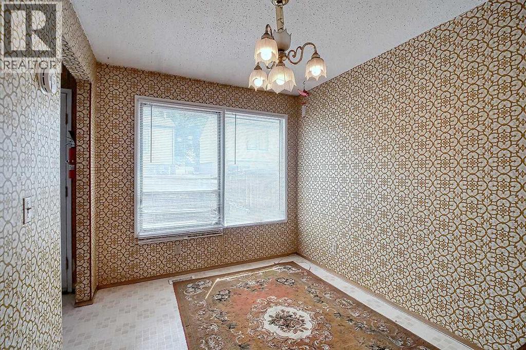 Single Family House for Sale in   Pennsylvania Road SE Penbrooke Meadows Calgary 