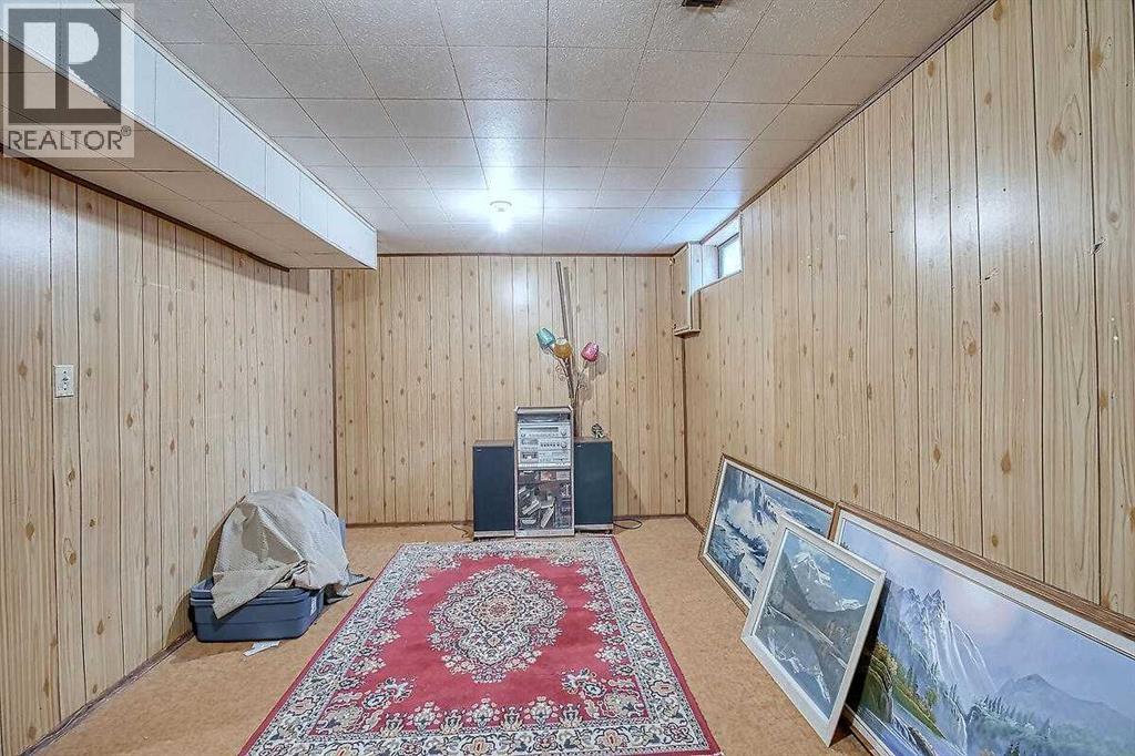 Single Family House for Sale in   Pennsylvania Road SE Penbrooke Meadows Calgary 