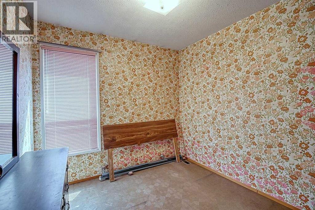 Single Family House for Sale in   Pennsylvania Road SE Penbrooke Meadows Calgary 