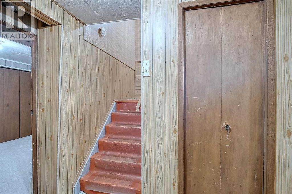 Single Family House for Sale in   Pennsylvania Road SE Penbrooke Meadows Calgary 