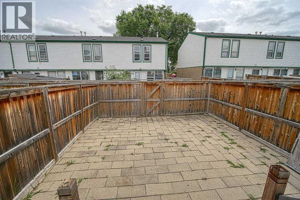 Single Family House for Sale in   Pennsylvania Road SE Penbrooke Meadows Calgary 