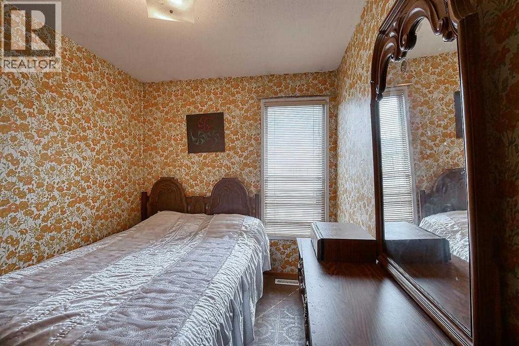 Single Family House for Sale in   Pennsylvania Road SE Penbrooke Meadows Calgary 