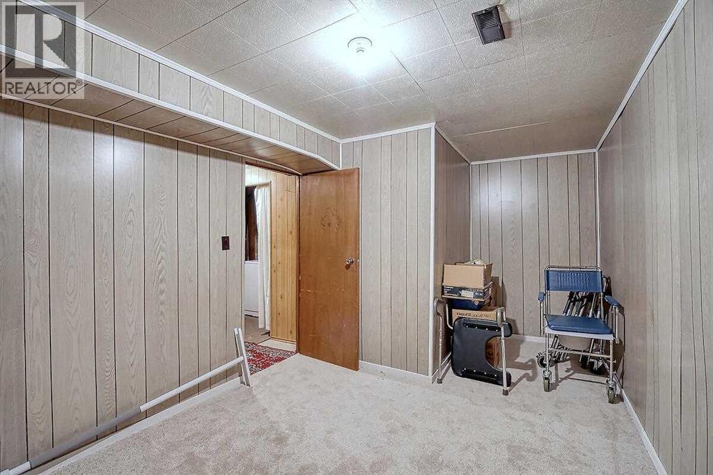 Single Family House for Sale in   Pennsylvania Road SE Penbrooke Meadows Calgary 