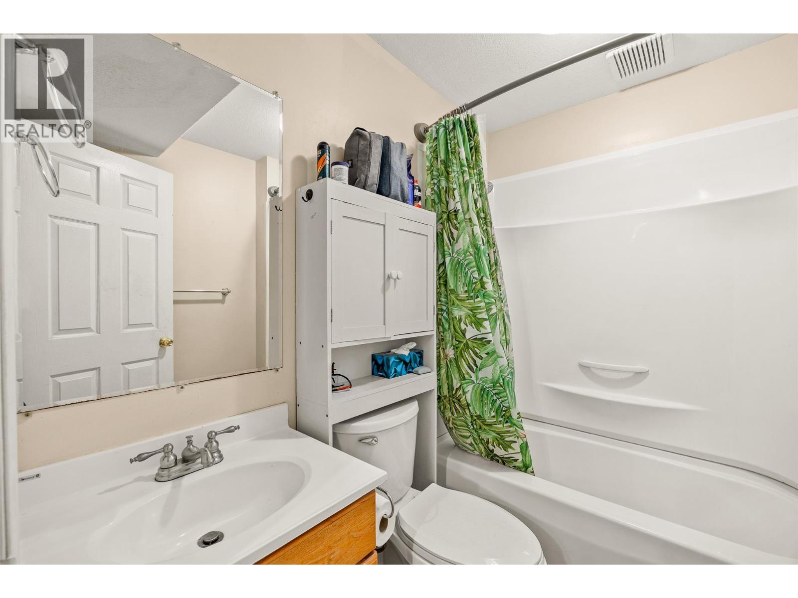 Photo 39 of 100 Verna Court, Kelowna BC