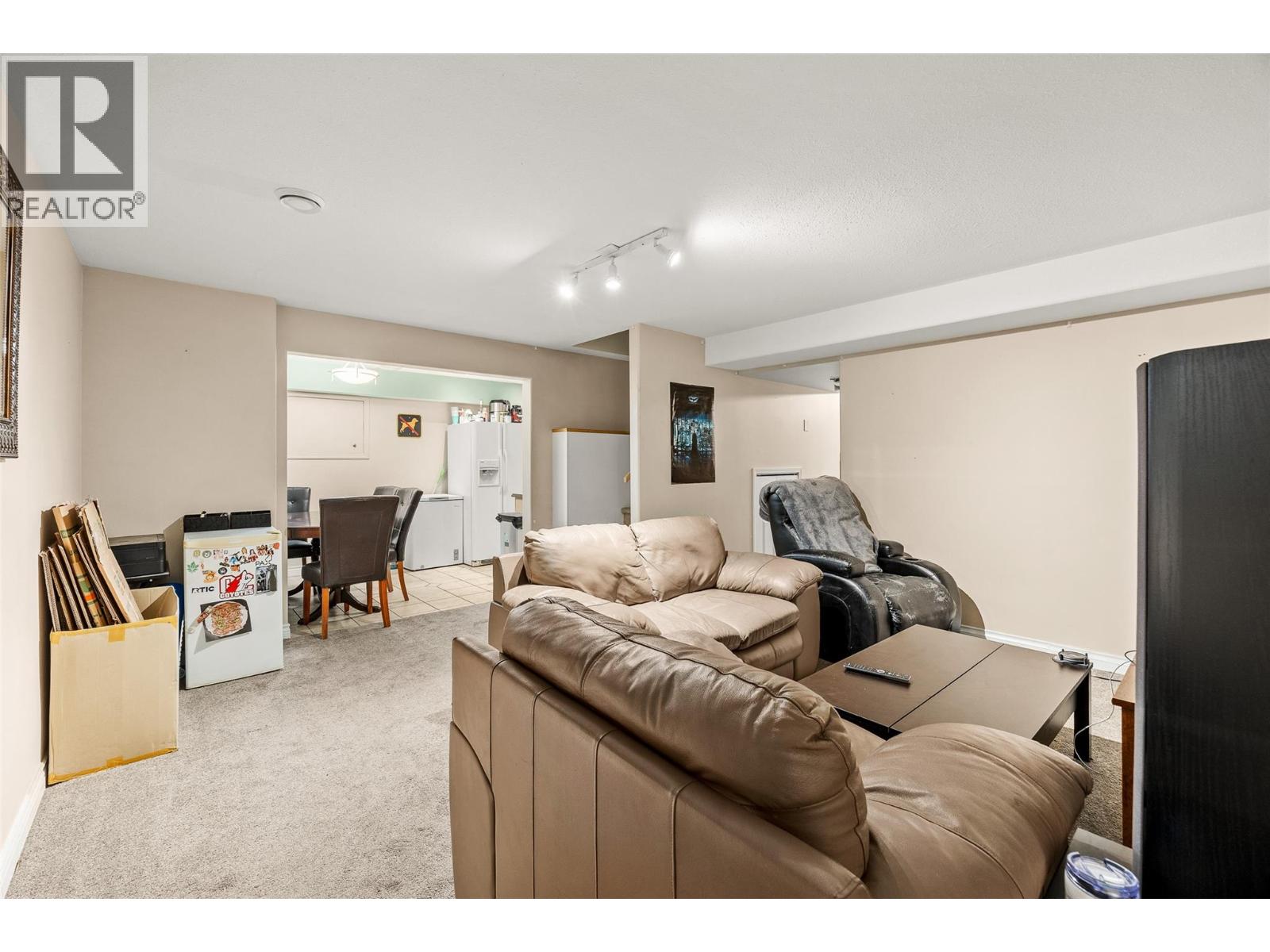 Photo 13 of 100 Verna Court, Kelowna BC