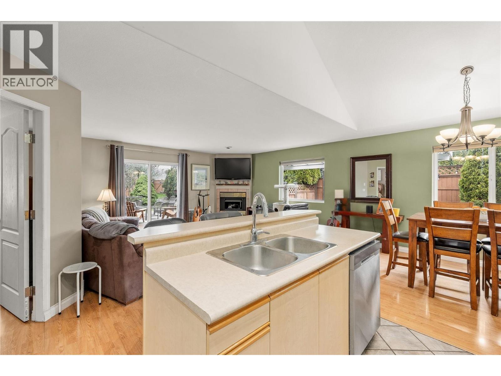 Photo 41 of 100 Verna Court, Kelowna BC