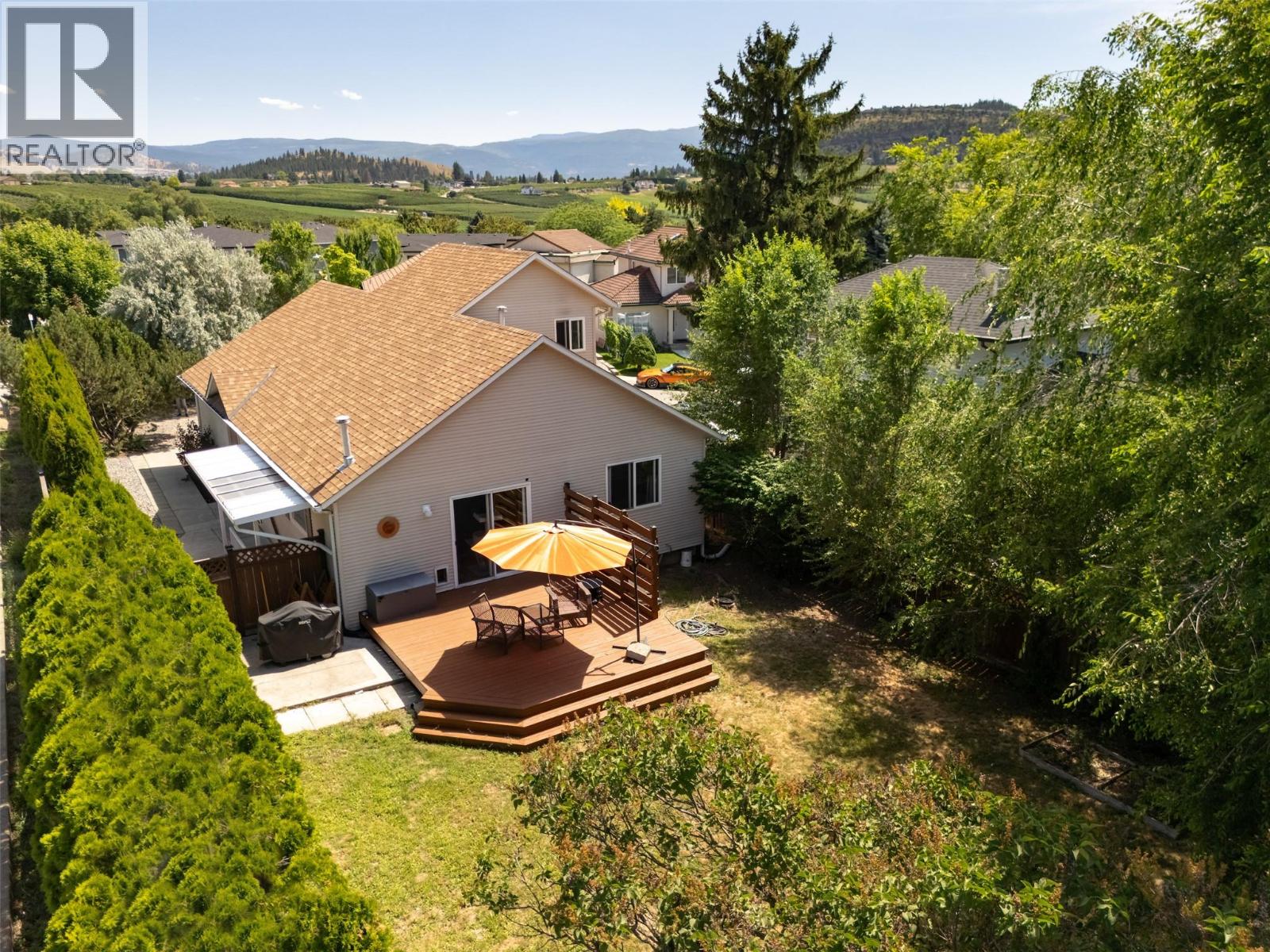 Photo 4 of 100 Verna Court, Kelowna BC