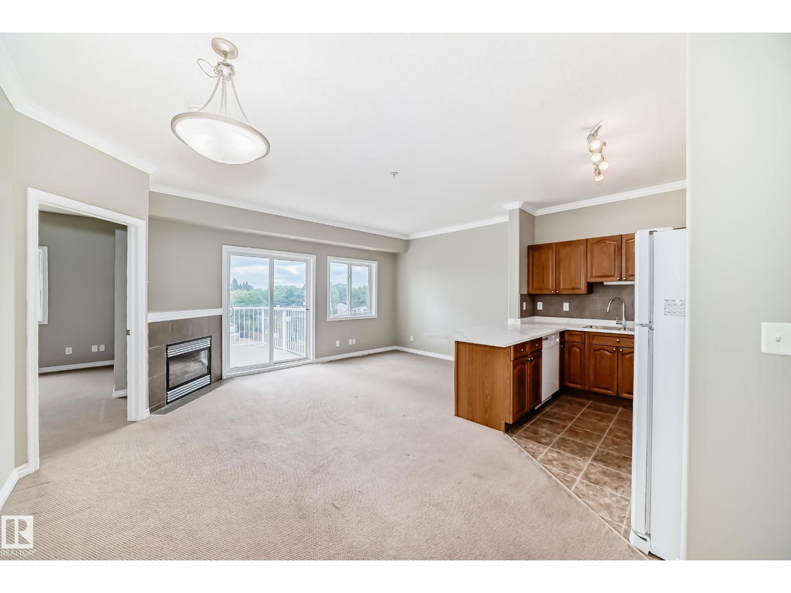Photo 13 of 423 8528 82 Av Nw, Edmonton AB