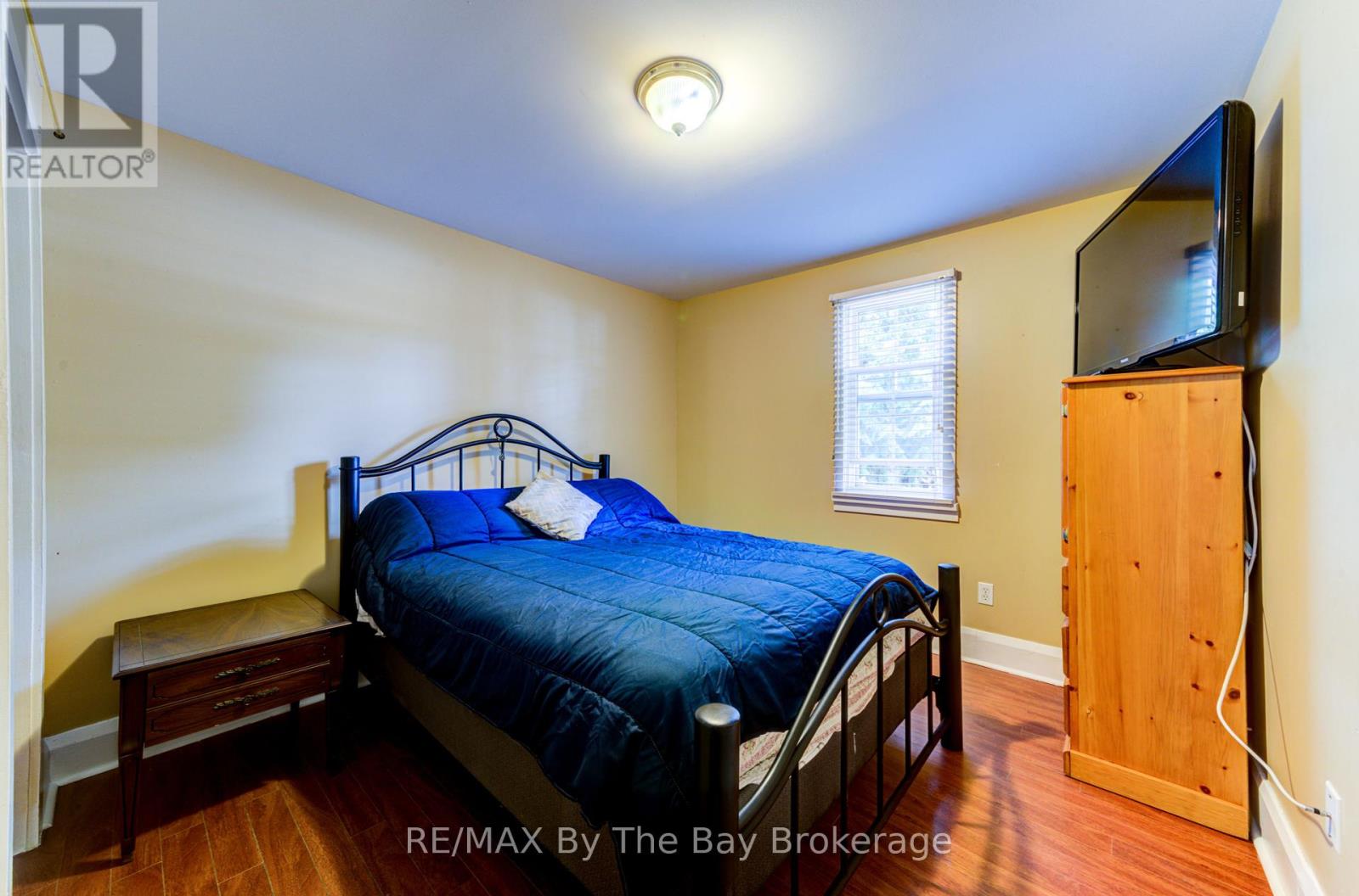 Photo 18 of 110 24th Street N, Wasaga Beach ON