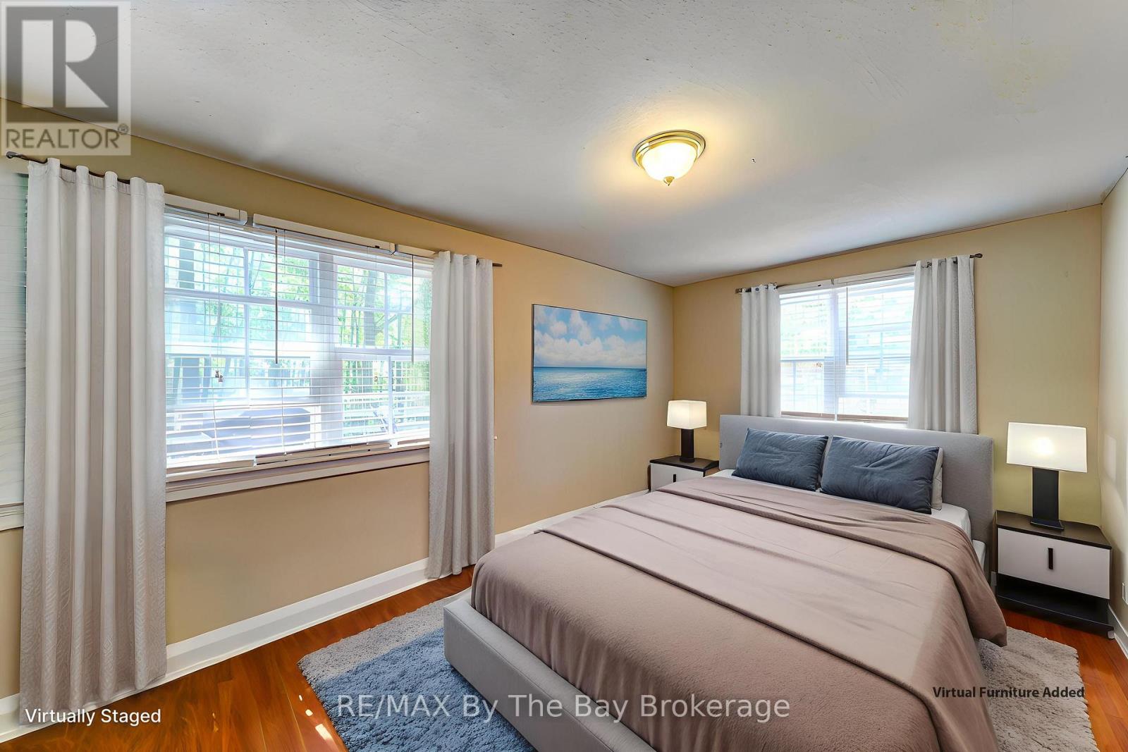 Photo 21 of 110 24th Street N, Wasaga Beach ON