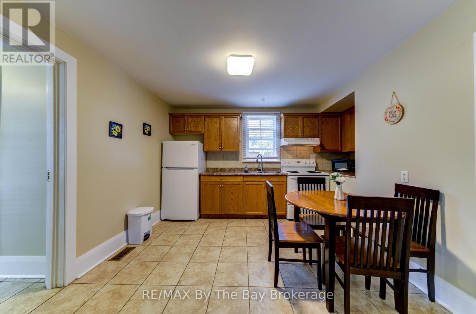 Photo 4 of 110 24th Street N, Wasaga Beach ON