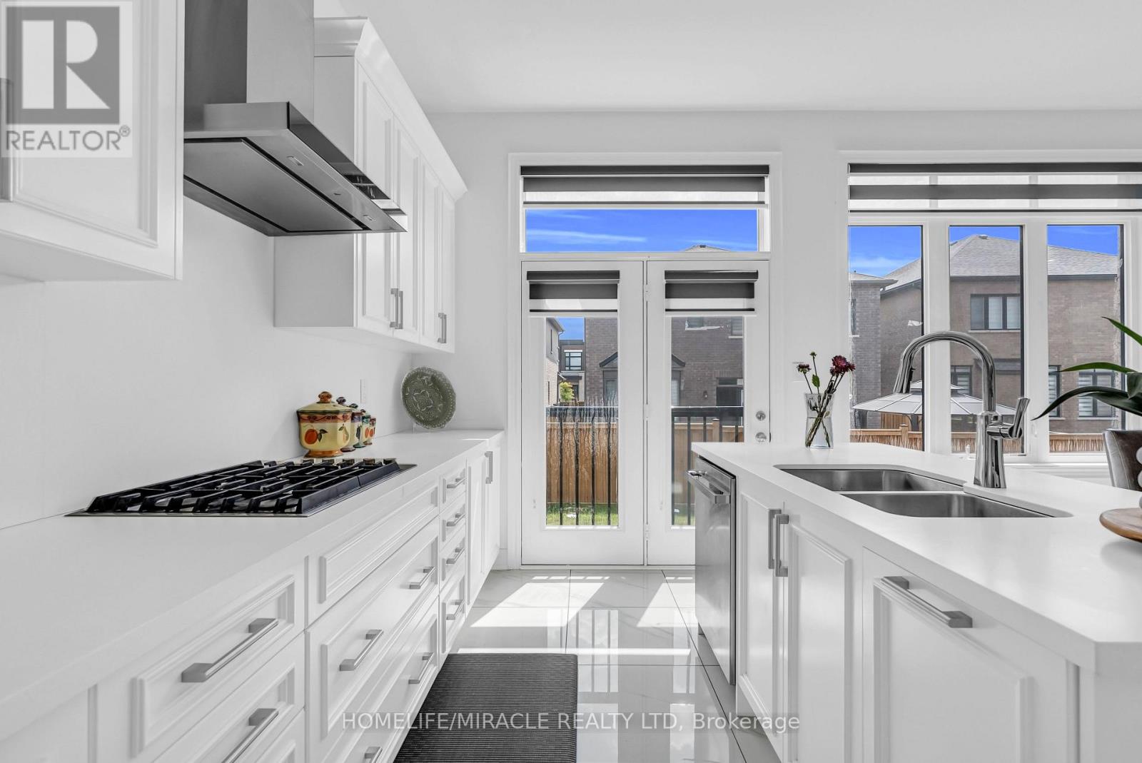 Photo 19 of 9 Galen Crescent, Vaughan ON