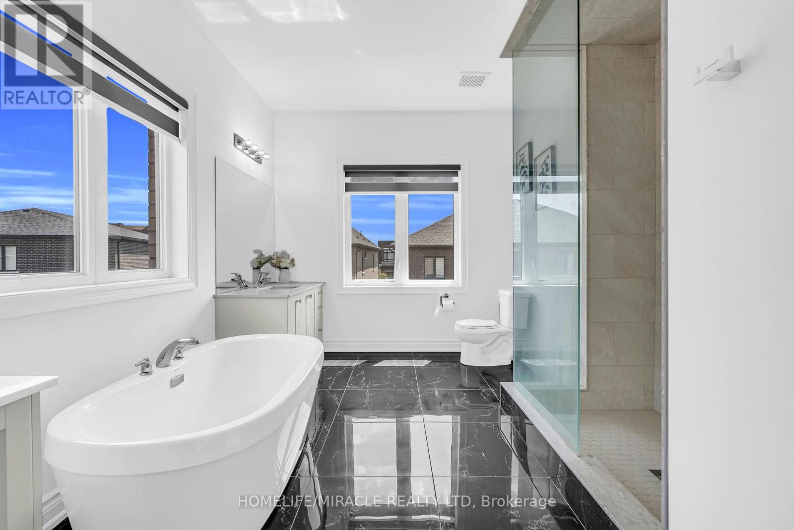 Photo 34 of 9 Galen Crescent, Vaughan ON