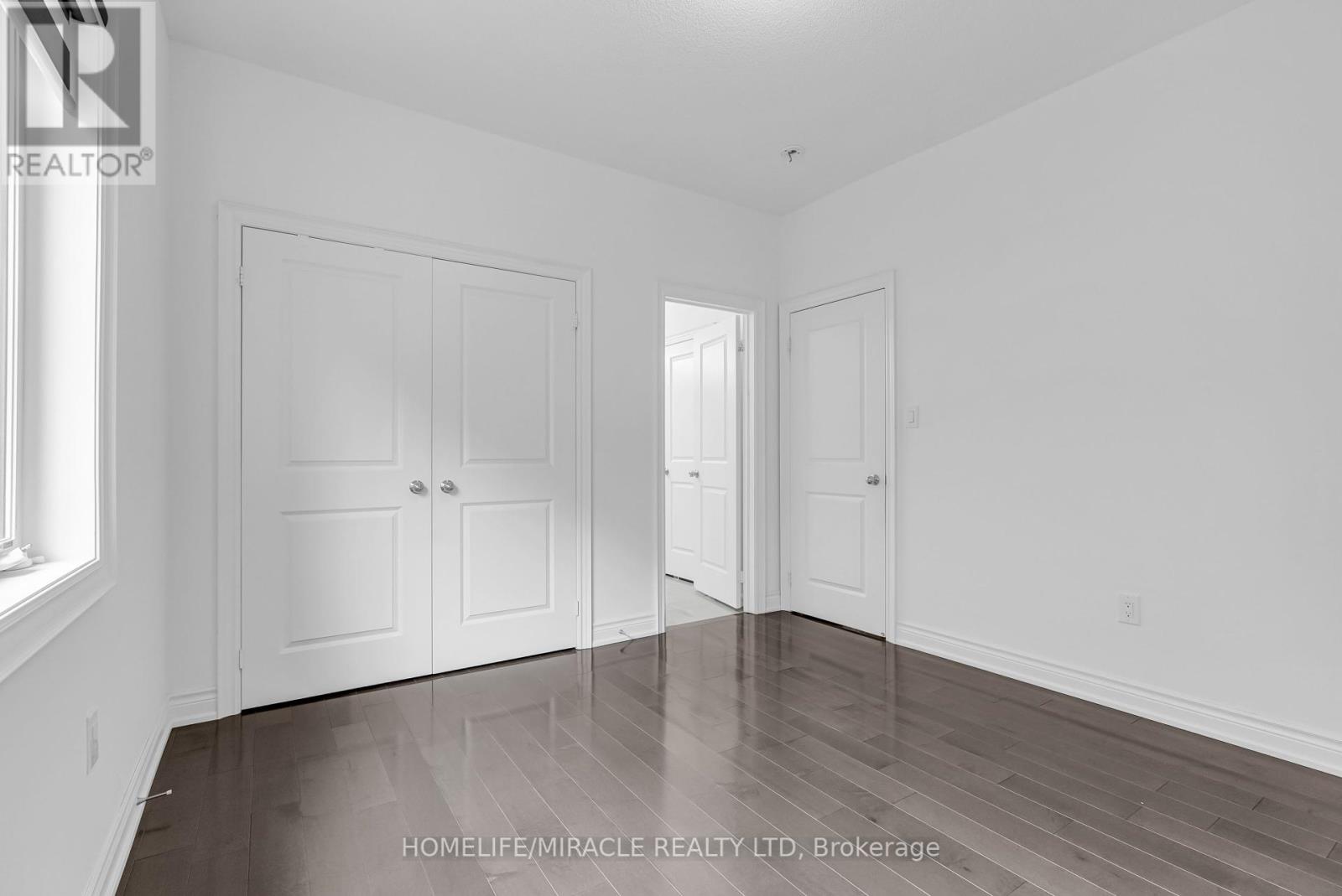 Photo 40 of 9 Galen Crescent, Vaughan ON