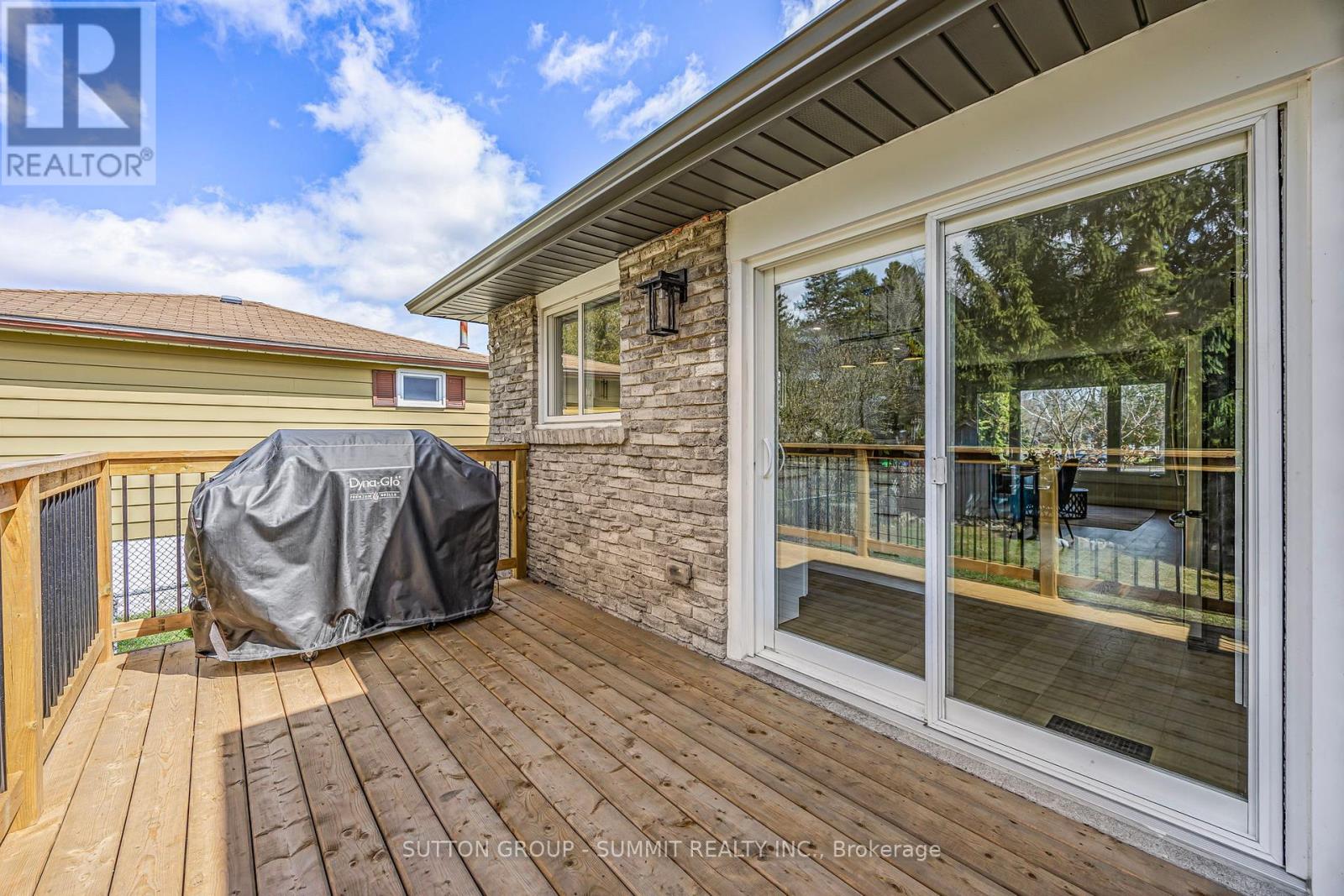 Photo 2 of 124 King Street S, New Tecumseth ON