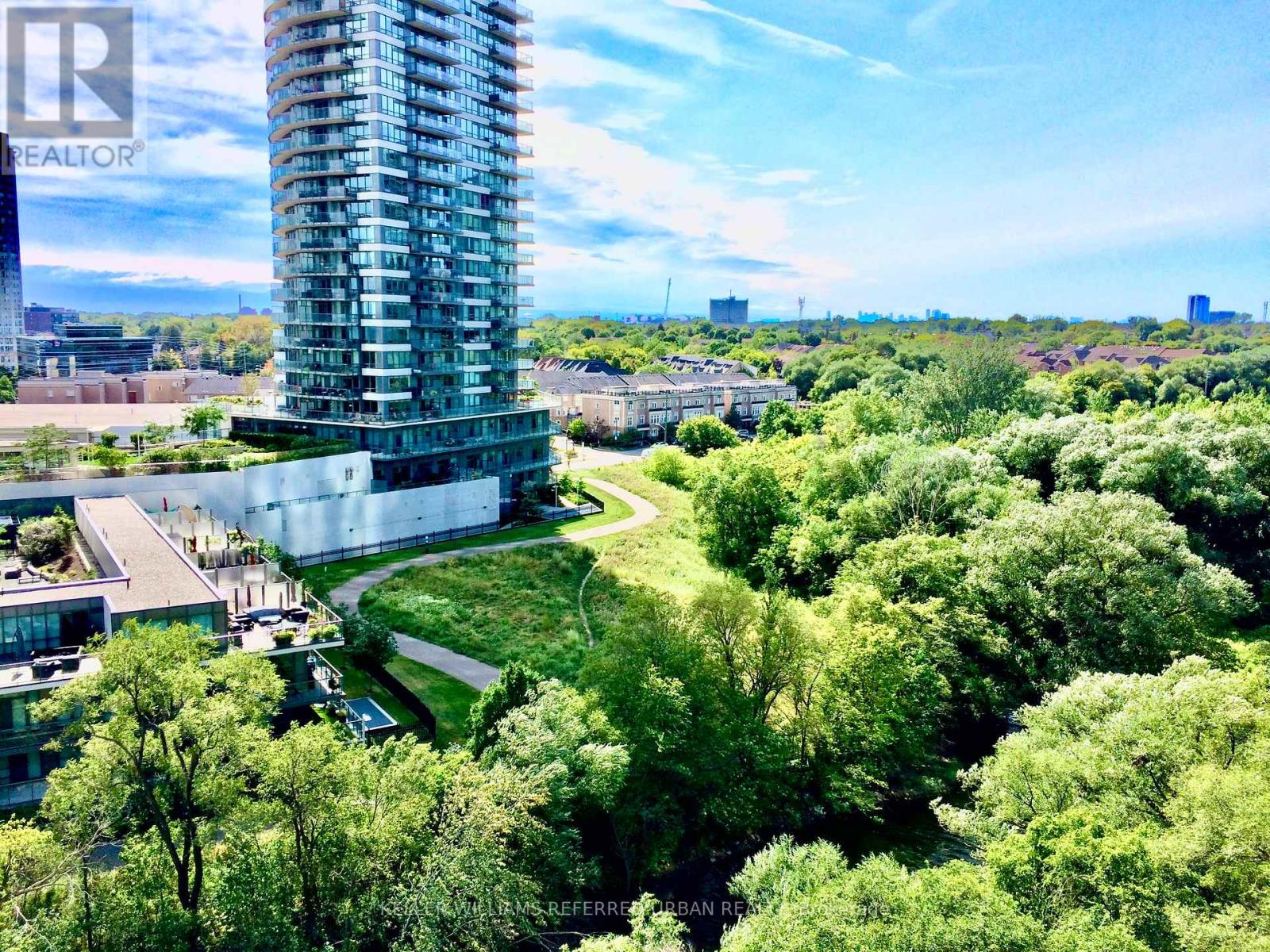 Photo 5 of 1005 2212 Lake Shore Boulevard W, Toronto ON