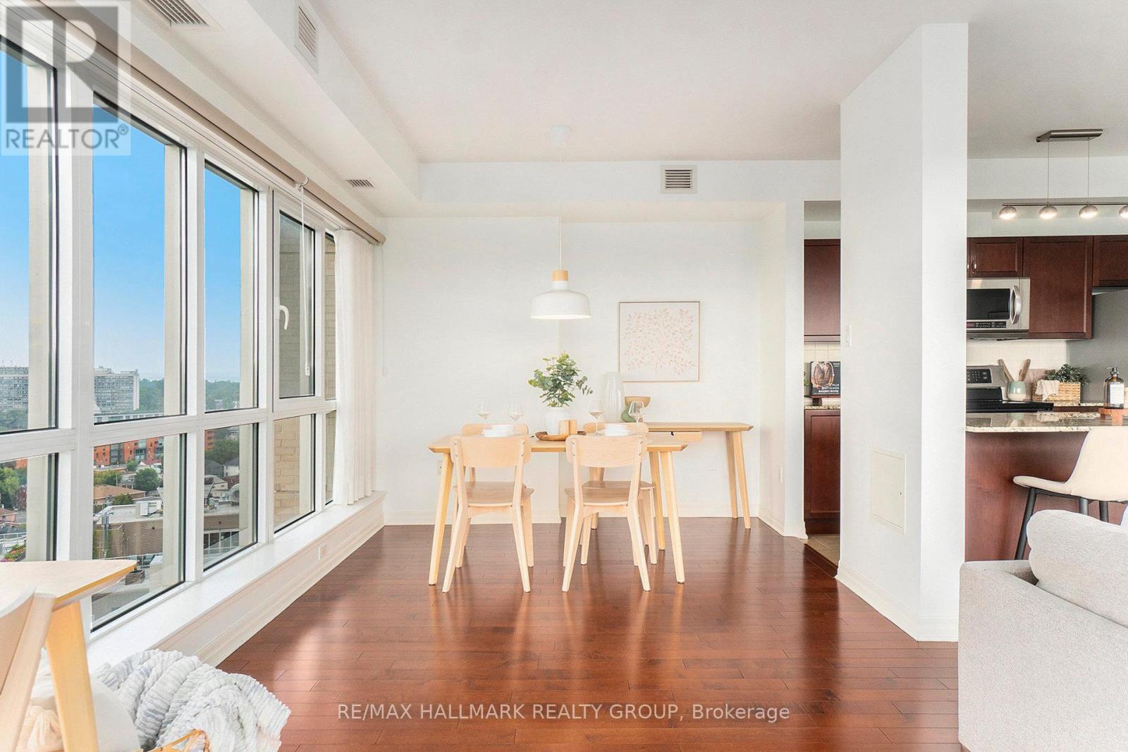 Photo 17 of 1602 90 Landry Street, Ottawa ON