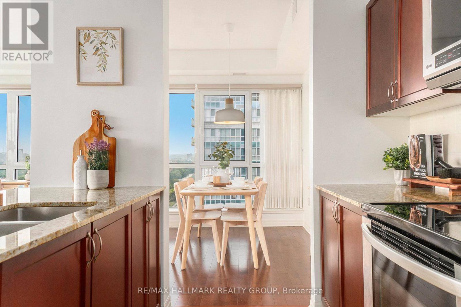 Photo 7 of 1602 90 Landry Street, Ottawa ON