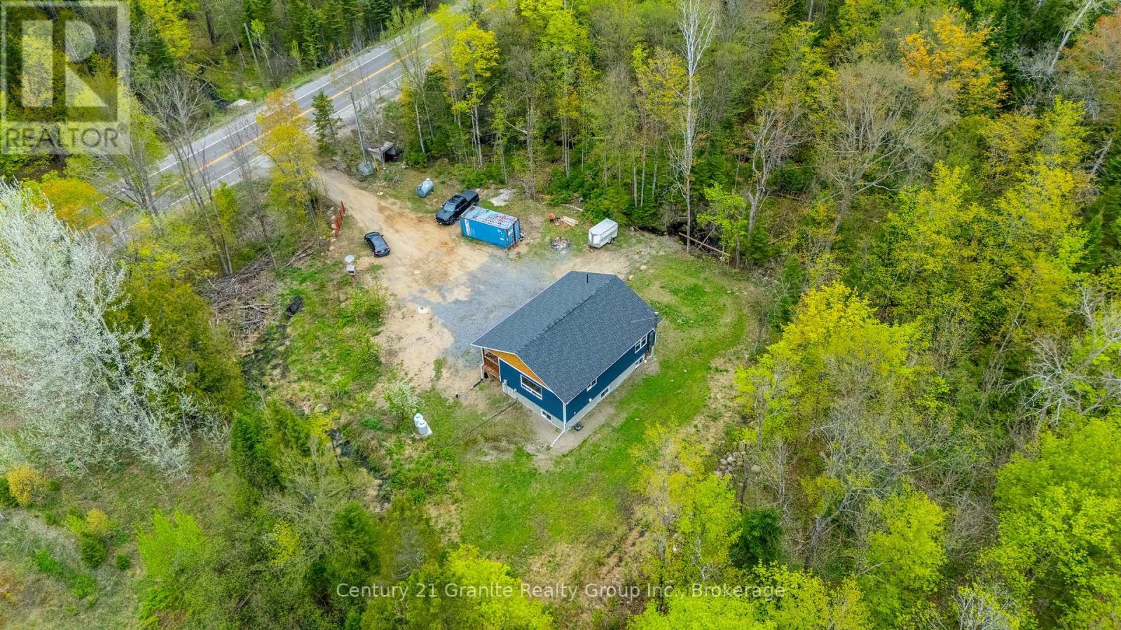 Photo 40 of 10498 Highway 118, Algonquin Highlands ON
