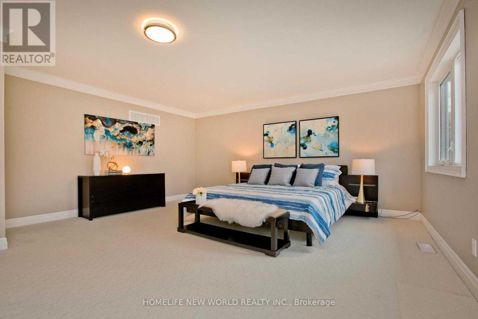 Photo 37 of 64 Clarendon Drive, Richmond Hill ON